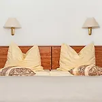 Zum Hirsch Hotell 3*
