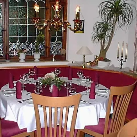 Zum Hirsch 3*