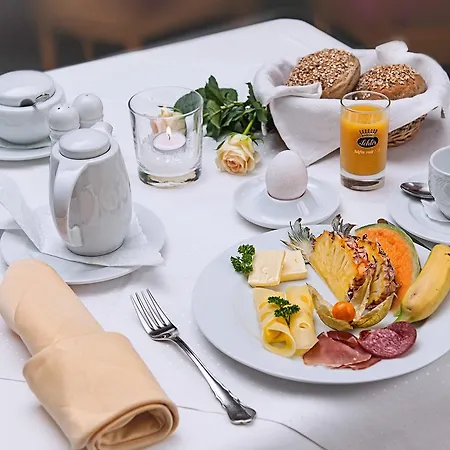 Hotel Zum Hirsch Romhild
