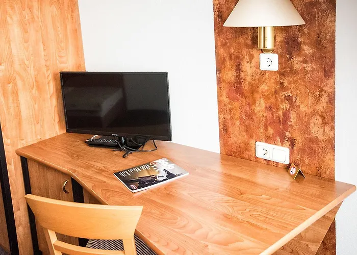 Zum Hirsch 3* Romhild